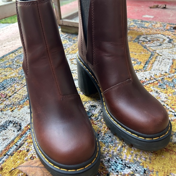Dr. Martens Spence Pull Up Leather Heel Chelsea Boots in Dark Brown Size 7 - Picture 6 of 15